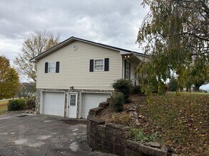 125 New Hope Rd in Greeneville, TN - Building Photo - Building Photo