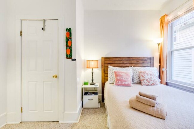 170 Mansfield St in New Haven, CT - Building Photo - Building Photo