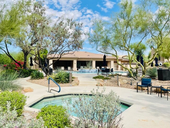 16420 N Thompson Peak Pkwy in Scottsdale, AZ - Building Photo - Building Photo