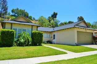 4865 Campanile Dr in San Diego, CA - Building Photo