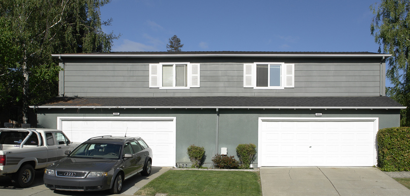 1081-1083 Esplanade Pl in Walnut Creek, CA - Building Photo