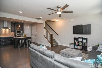 501 N Person St, Unit 103 in Raleigh, NC - Building Photo - Building Photo