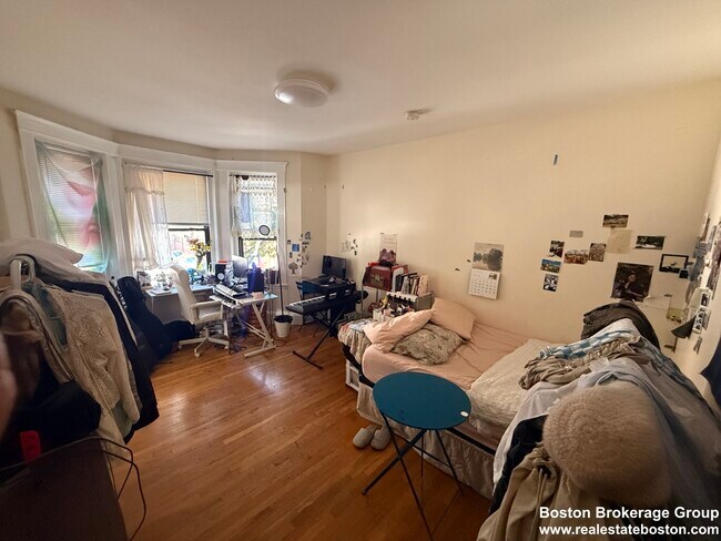 39 Hemenway St, Unit 6 in Boston, MA - Building Photo - Building Photo