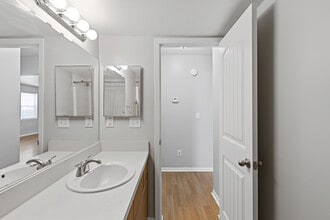 Rickett Road Apartments in Brighton, MI - Building Photo - Building Photo