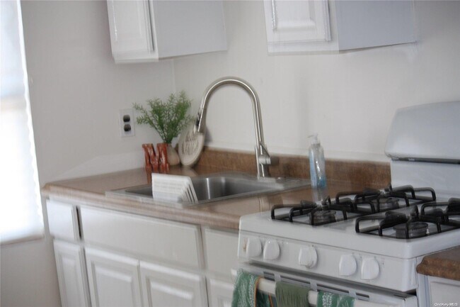 87-11 113th St-Unit -3 in Queens, NY - Foto de edificio - Building Photo