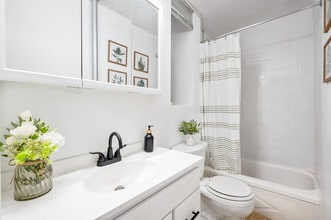 459 W 46th St, Unit SI ID1323961P in New York, NY - Foto de edificio - Building Photo