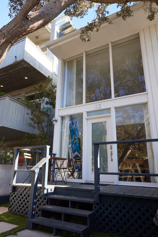 12 Westwind St in Marina Del Rey, CA - Building Photo - Building Photo