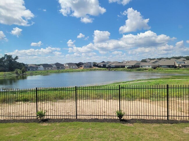 2516 Four Waters Lp in Andice, TX - Building Photo - Building Photo