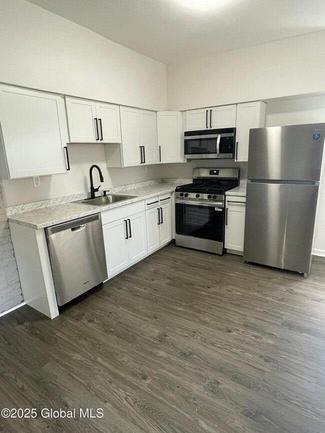 122 Philip St in Albany, NY - Building Photo - Building Photo