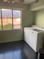 259 S Rosemead Blvd, Unit A in Pasadena, CA - Building Photo