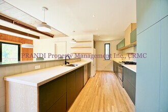 10 Herrera Ct in San Anselmo, CA - Building Photo - Building Photo
