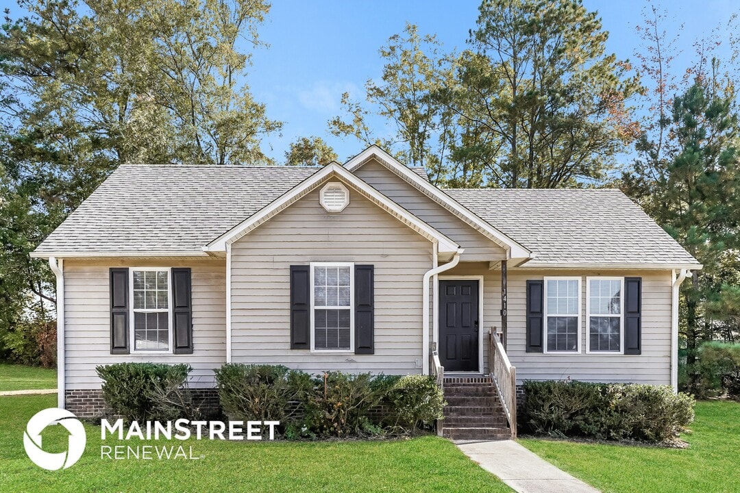 1410 Mandolin Pl in Zebulon, NC - Foto de edificio