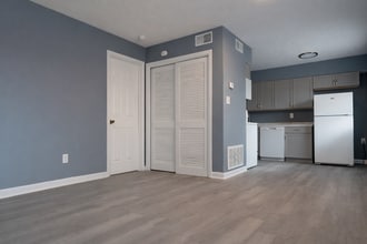 4450 Dixie Hwy in Louisville, KY - Building Photo - Building Photo