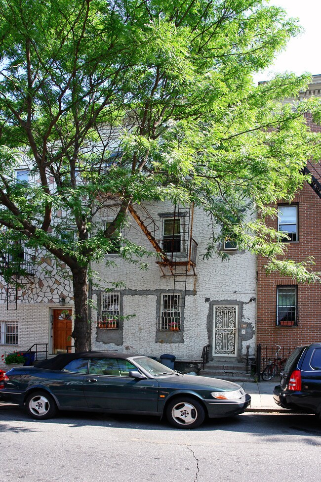 219 16th St in Brooklyn, NY - Building Photo - Building Photo