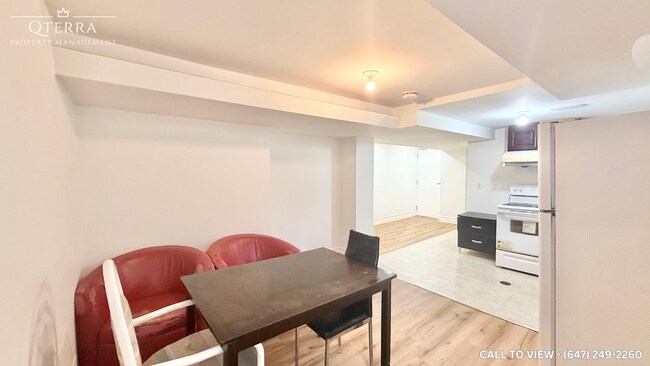 31 Romulus Dr in Toronto, ON - Building Photo - Building Photo