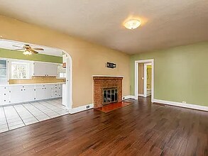 302 Pacific Terrace in Klamath Falls, OR - Building Photo - Building Photo