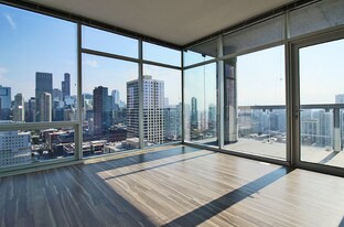 865 N La Salle Dr, Unit 856 N Lasalle in Chicago, IL - Building Photo