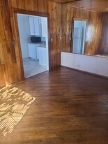 1613 N Liberty St, Unit front