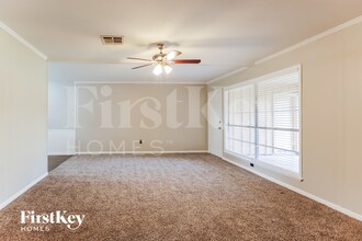 3804 Canterbury Dr in Baytown, TX - Building Photo - Building Photo