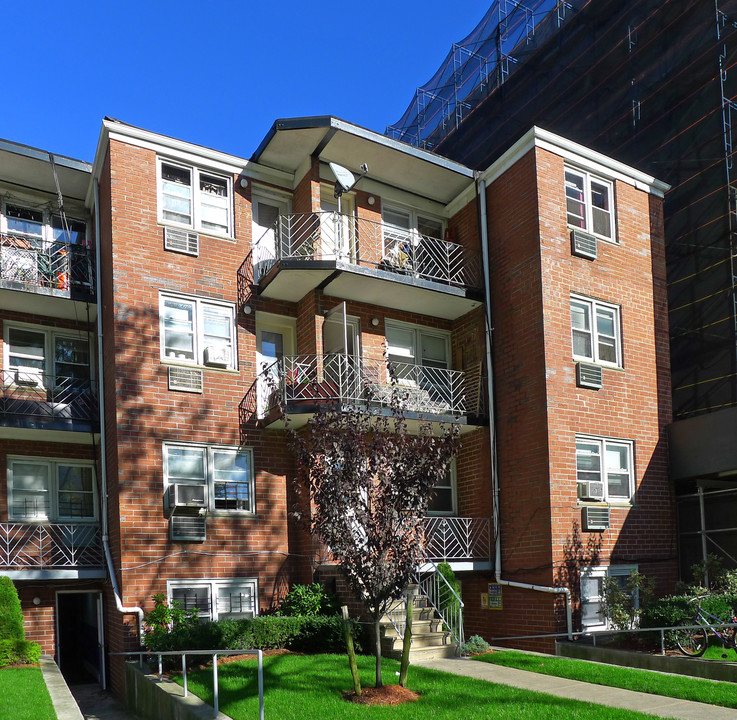 2963 Ocean Pky in Brooklyn, NY - Foto de edificio