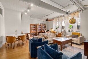 210 South St, Unit 4-3 in Boston, MA - Building Photo