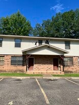 636 Garland St in Malvern, AR - Building Photo