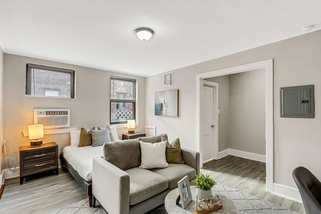 236 W Walnut Ln in Philadelphia, PA - Foto de edificio - Building Photo