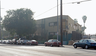 14656 Saticoy St in Van Nuys, CA - Building Photo - Building Photo