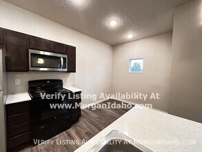 1021 S Elder St-Unit -103 in Nampa, ID - Building Photo - Building Photo