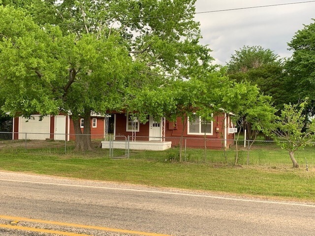 property at 17654 FM901