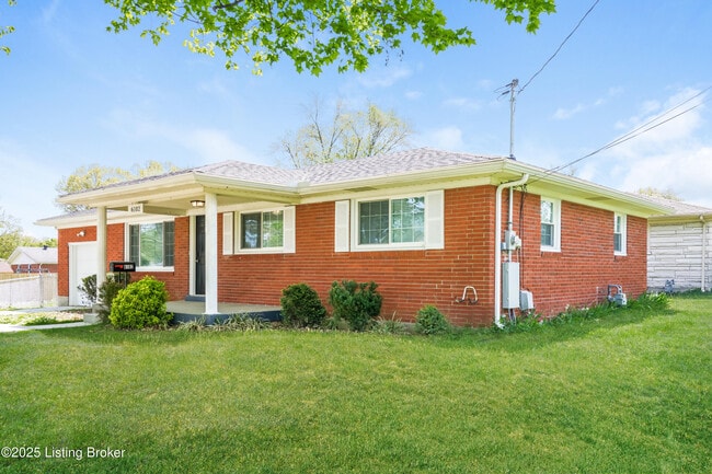 6102 Jessamine Ln in Louisville, KY - Building Photo - Building Photo