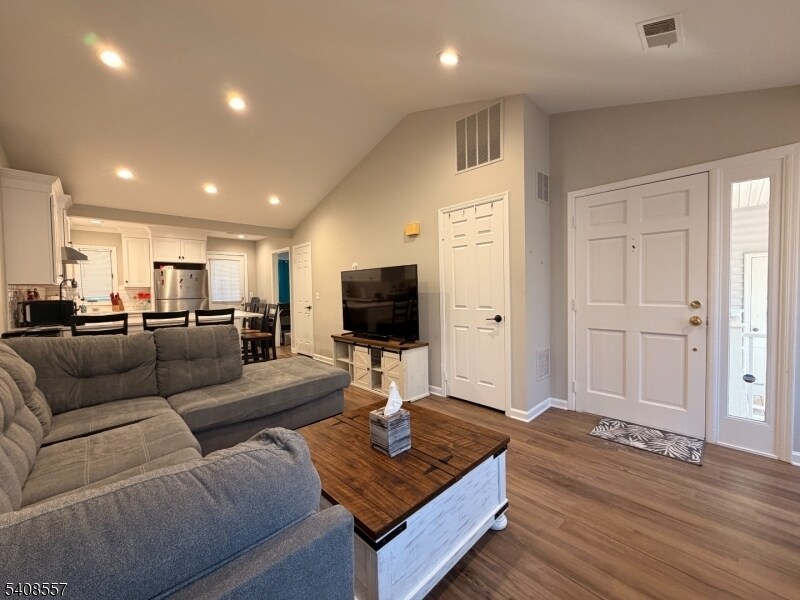 8 Troon Terrace in Clinton Township, NJ - Building Photo