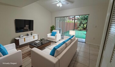 10150 SW 88th St in Miami, FL - Building Photo - Building Photo