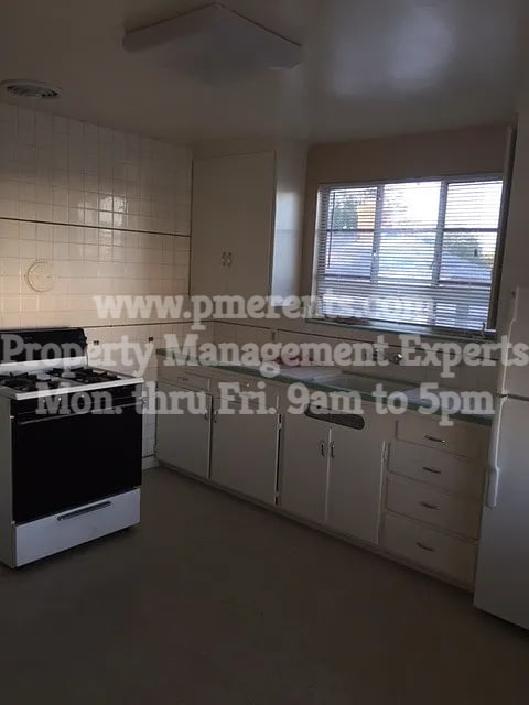 7 E Magnolia St in Stockton, CA - Building Photo - Building Photo