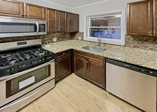 810 Mountain Ave in Bound Brook, NJ - Building Photo - Building Photo