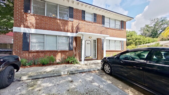 828 Acosta St in Jacksonville, FL - Building Photo