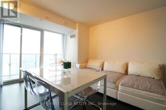 955 Bay St. in Toronto, ON - Building Photo - Building Photo