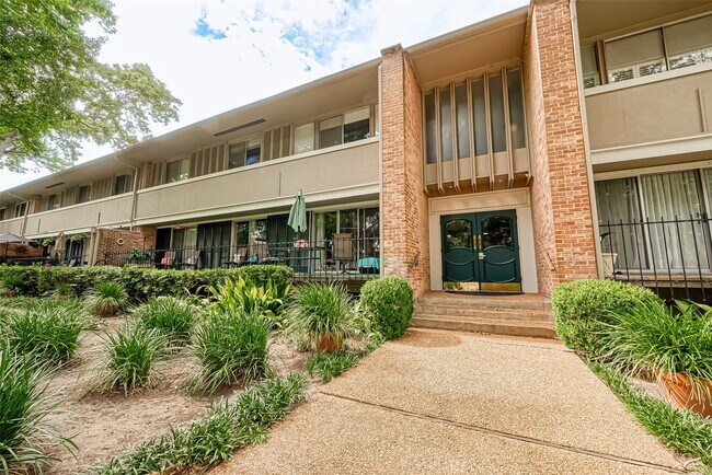 642 S Ripple Creek Dr in Houston, TX - Foto de edificio - Building Photo