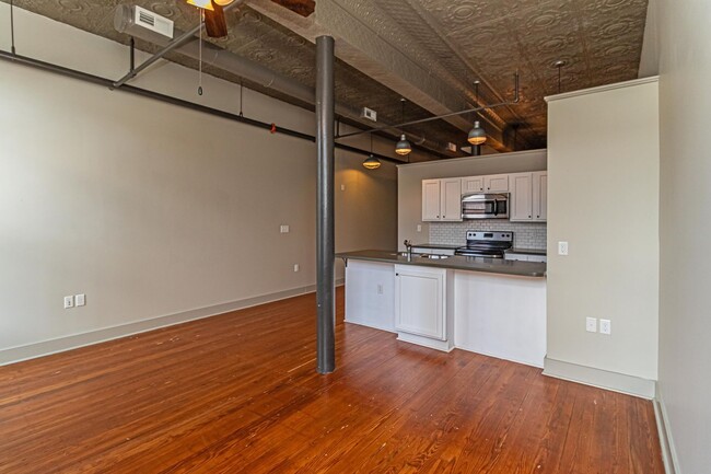 property at 215 Nash St