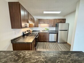 Town's Edge Apartments in Madison, WI - Foto de edificio - Building Photo