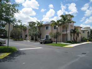 Caribbean Isles Villas in Homestead, FL - Building Photo - Building Photo