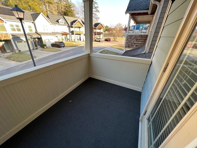 407 N Lake Dr in Carrollton, GA - Building Photo - Building Photo