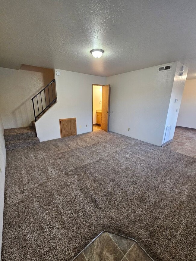 1867 N Keene Way Dr in Medford, OR - Building Photo - Building Photo