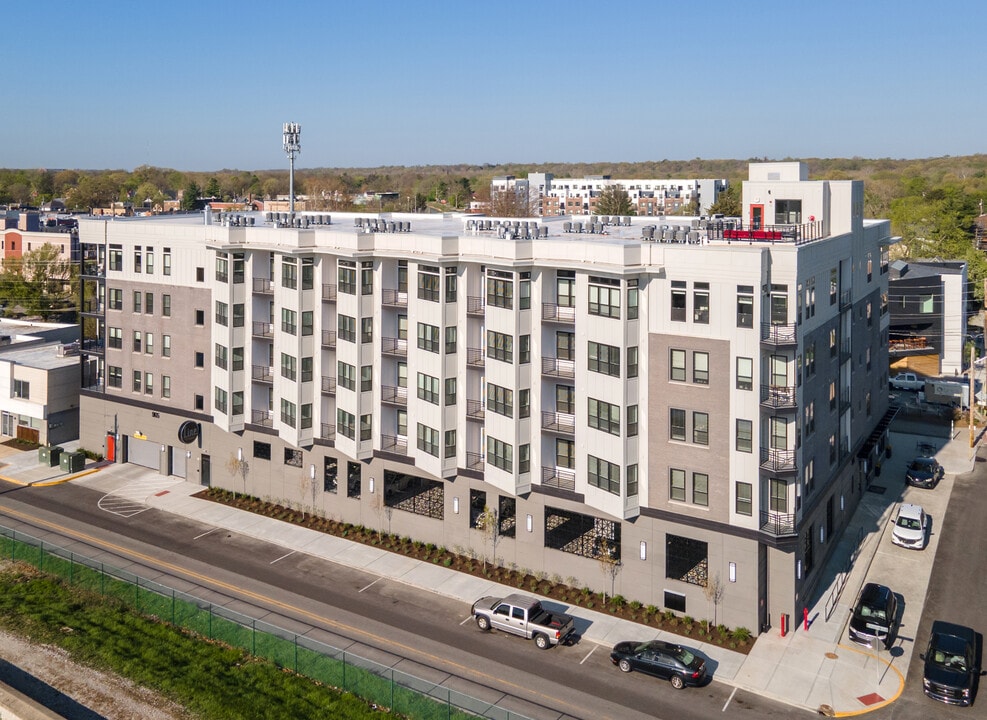 The Line in Indianapolis, IN - Foto de edificio