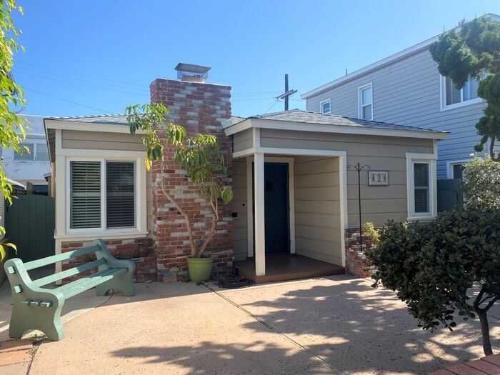828 Avalon Ct in San Diego, CA - Building Photo