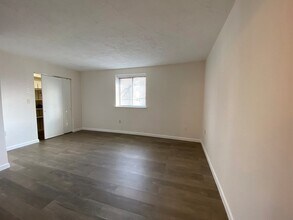 24 South St, Unit 205 in Quincy, MA - Building Photo - Building Photo