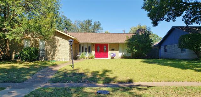 property at 7845 La Cabeza Dr