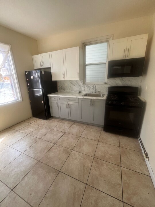746 S 16th St in Newark, NJ - Building Photo