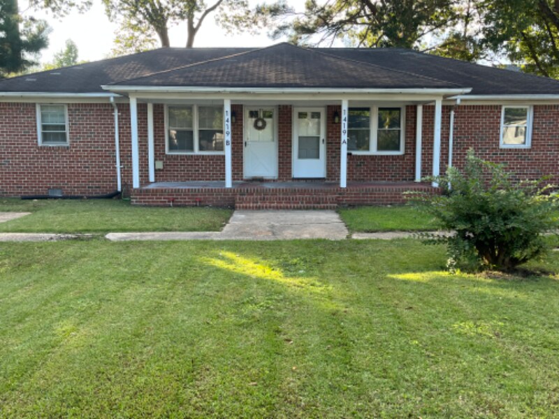 1419 Oleander Ave in Chesapeake, VA - Building Photo
