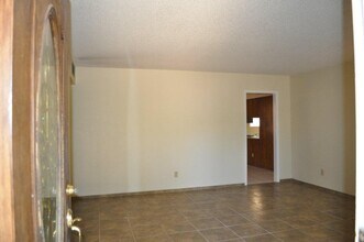 7628 N 37th Ave in Phoenix, AZ - Building Photo - Building Photo